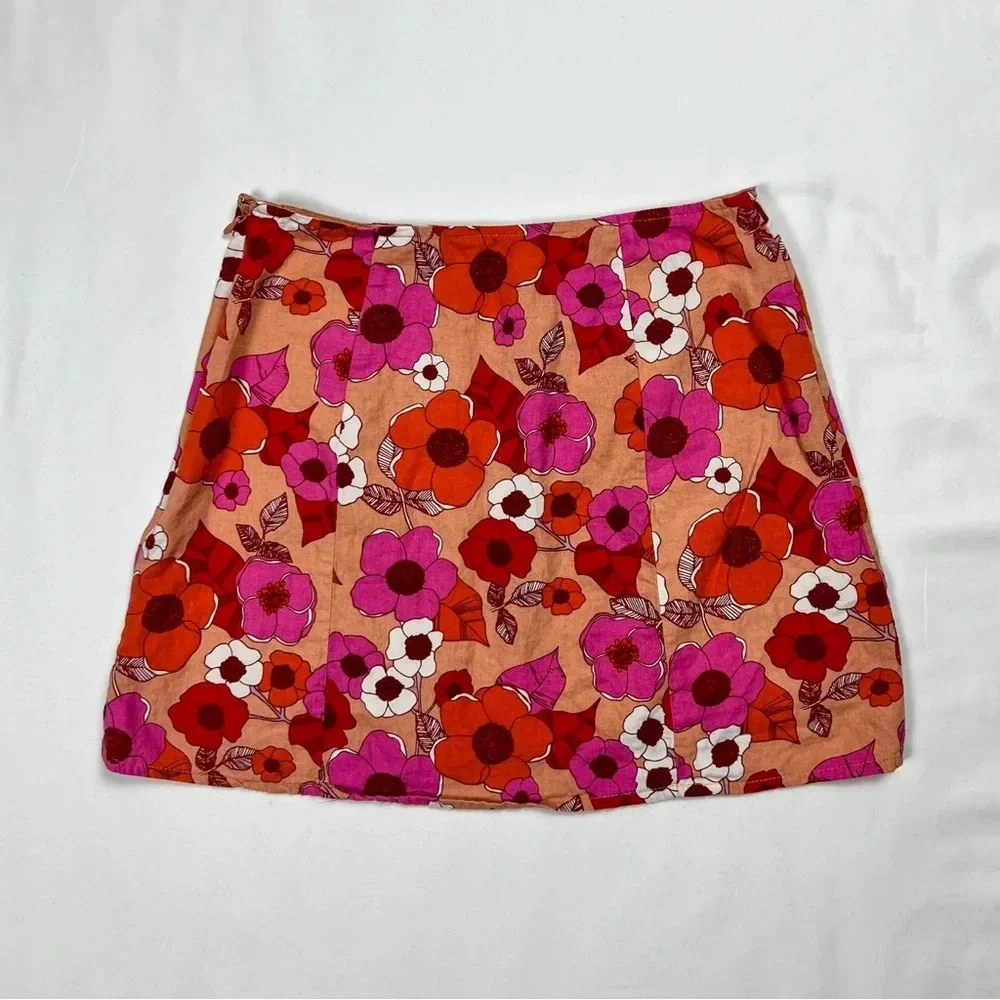 Urban Outfitters Floral Mini Skirt‎